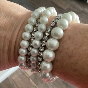 Avon Pearlesque & Rhinestone stretch bracelets set
